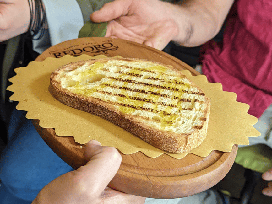 Immagine nº 4 di Tour gastronomico guidato con degustazione di vini a Verona attività a Verona, caricata dal fornitore