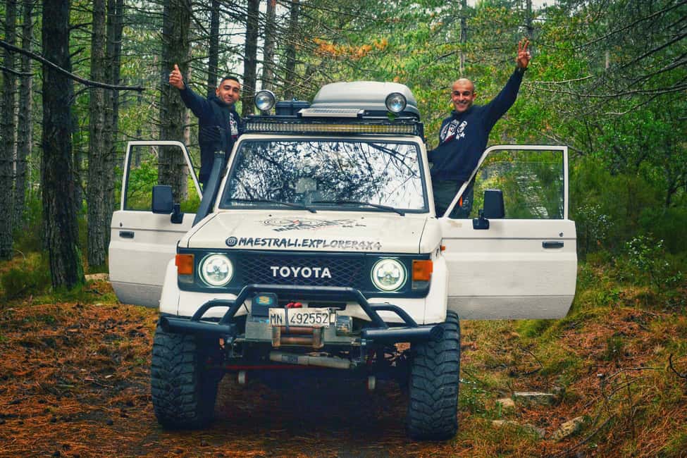 Immagine nº 1 di Da Tempio: tour in jeep di 4 ore al Monte Limbara attività a Comune di Tempio Pausania, caricata dal fornitore