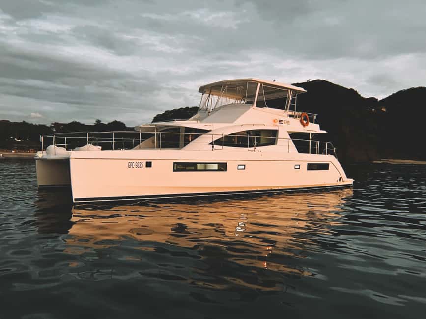 Image N°13 de Meilleure excursion en bateau au coucher du soleil dans la région de Flamingo/Tamarindo activité à Tamarindo, publiée par le prestataire