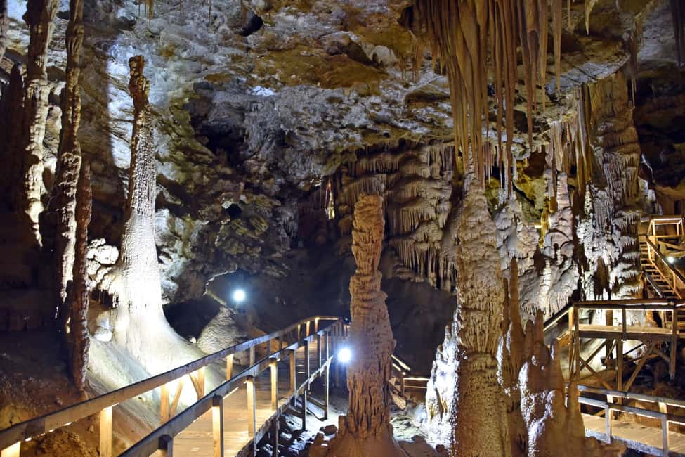 Immagine nº 2 di Trabzon: Tour giornaliero del Monastero di Sümela, della Grotta e di Hamsiköy attività a Anatolia sud-orientale, caricata dal fornitore