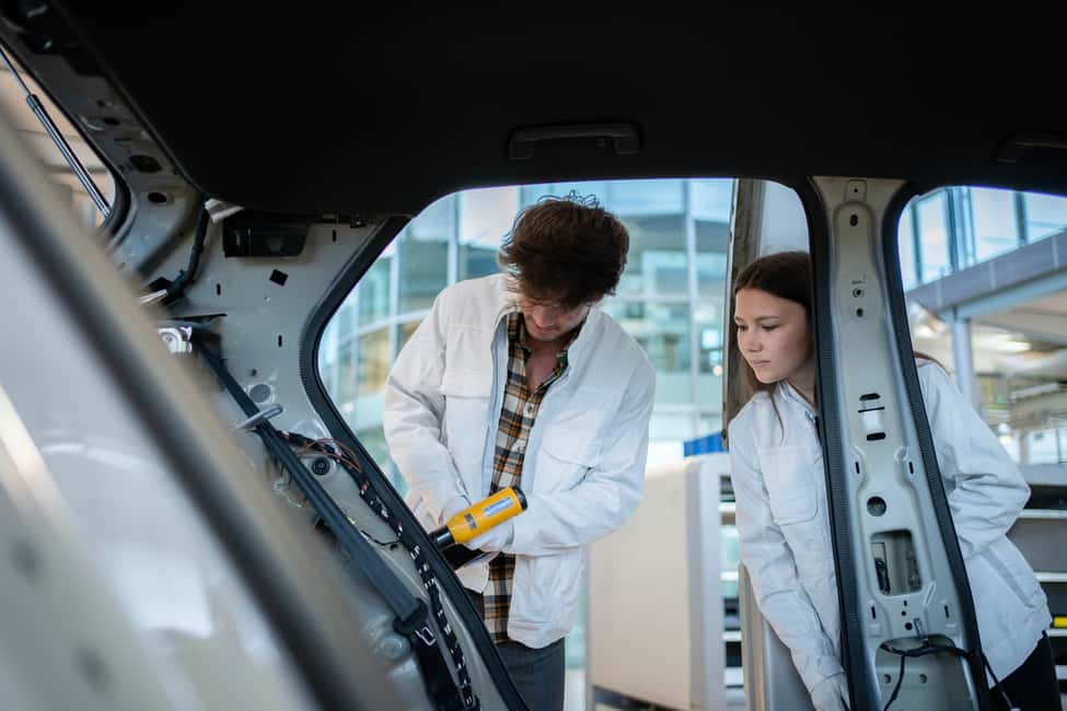 image n.5 of Volkswagen ID.3 "Do it yourself" Tour activity in Dresden, uploaded by supplier