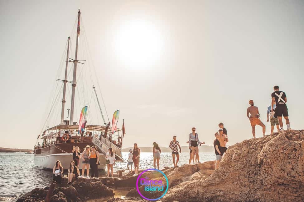 bild nr.4 av Sliema: Segelbåtsfest med öppen bar, mat och bad aktivitet i Sliema, uppladdad av arrangören