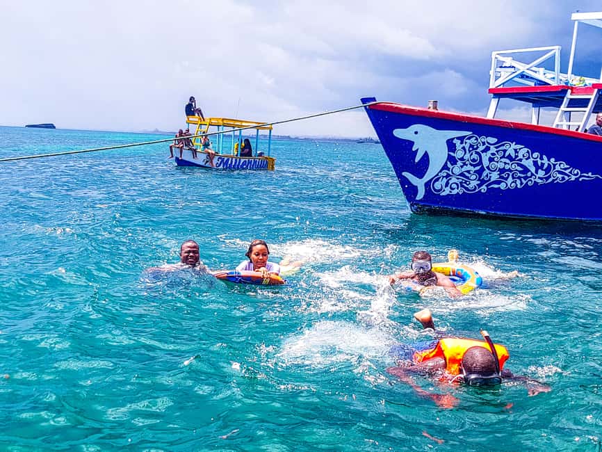 image n.7 of Blue Safari: Snorkeling at Watamu Marine Park & Seafood activity in Coast Province, uploaded by supplier