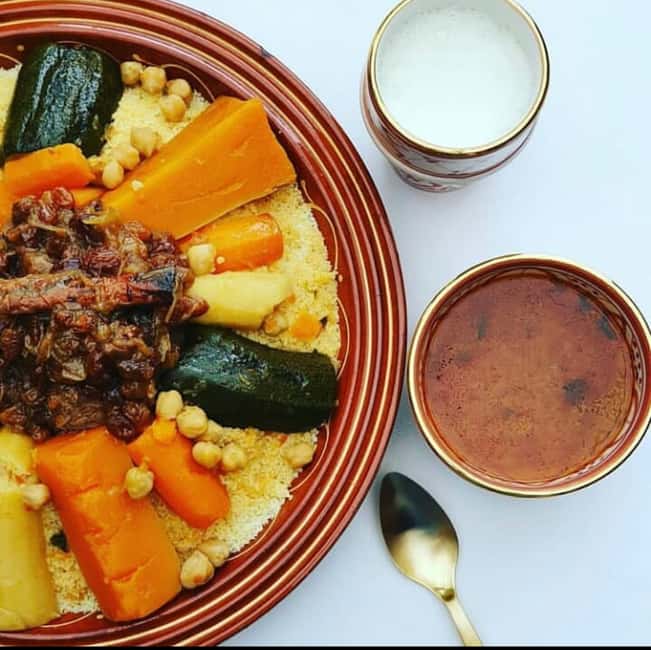 Immagine nº 26 di Marrakesh: Tramonto nel deserto di Agafay, giro in cammello e cena con spettacolo attività a Marrakech, caricata dal fornitore