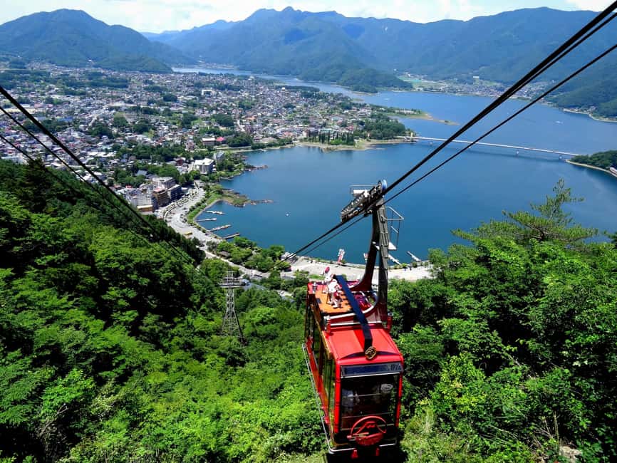 image n.2 of Tokyo: Mt. Fuji and Kawaguchiko Tour with Ropeway and Cruise activity in Fujikawaguchiko, uploaded by supplier