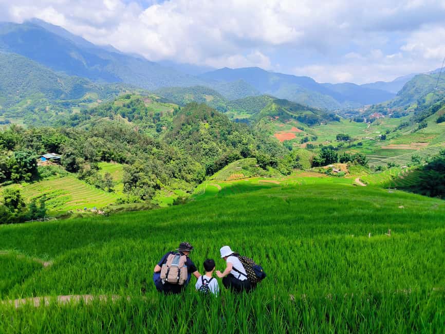 Bild Nr. 30 von Von Hanoi: 2-tägige Sapa Trek Tour - Luxus-Limousinen-Transfer Aktivität in Sa Pa, hochgeladen vom Anbieter