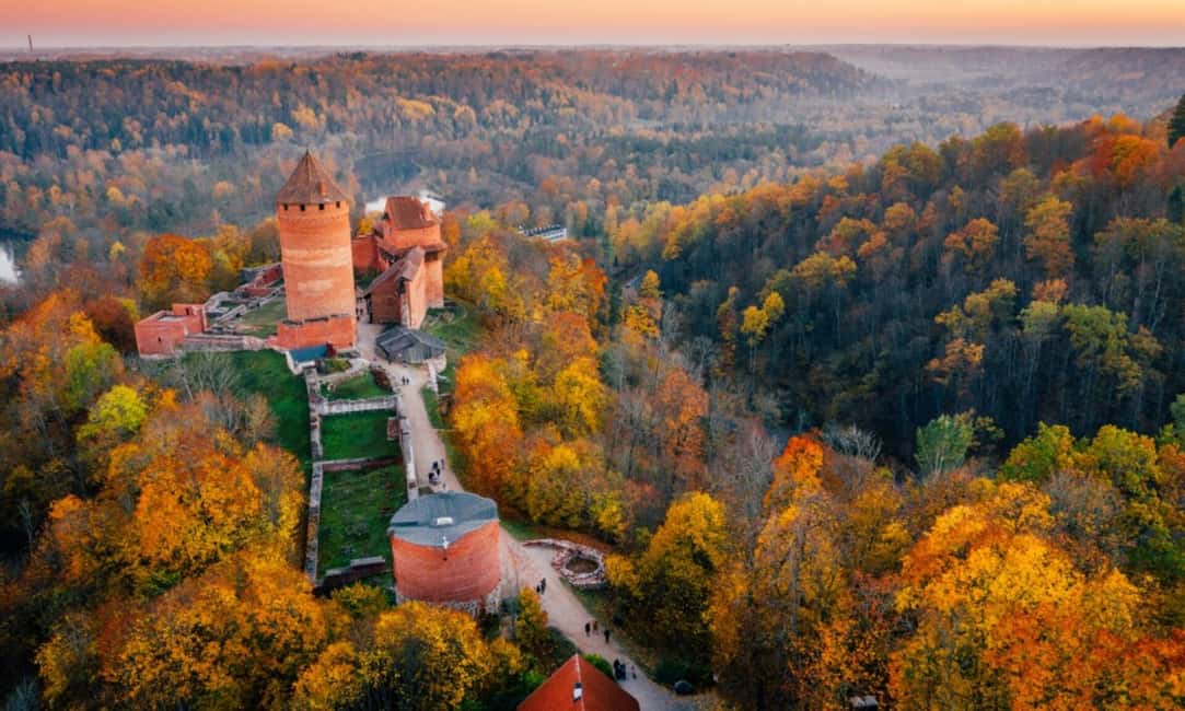 Image N°3 de De Riga à Sigulda et Cesis : Découvrez les châteaux médiévaux de Lettonie activité à Sigulda, publiée par le prestataire