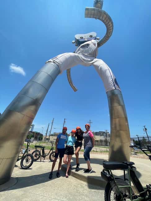 imagen n.º 2 de Recorrido en bici eléctrica por el centro de Dallas actividad en Dallas, subida por el proveedor