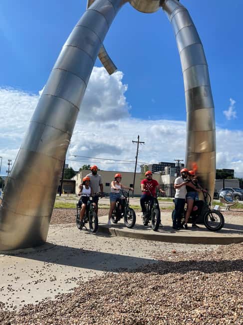 imagen n.º 5 de Recorrido en bici eléctrica por el centro de Dallas actividad en Dallas, subida por el proveedor