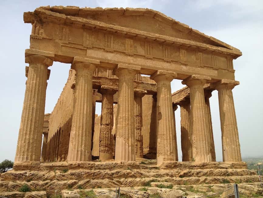 Bild Nr. 5 von Agrigento: Tal der Tempel: Skip-the-Line-Tour bei Sonnenuntergang Aktivität in Agrigent, hochgeladen vom Anbieter