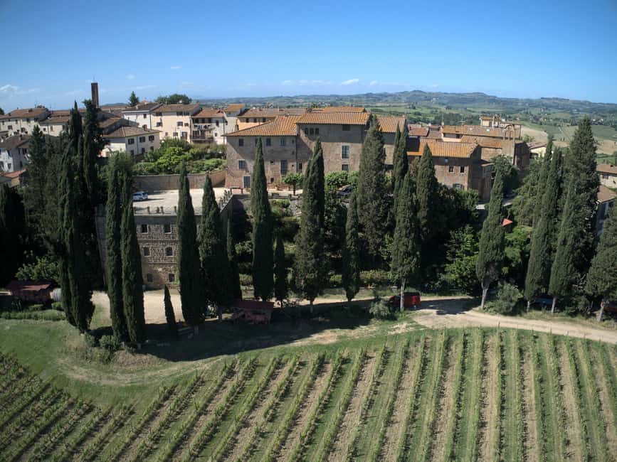 Bild Nr. 1 von Bio-Wein- und Lebensmittelverkostung in der historischen Fattoria Majnoni Aktivität in San Gimignano, hochgeladen vom Anbieter