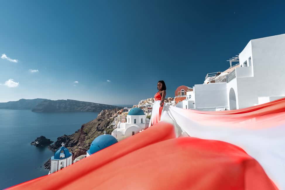 imagem n.18 de Santorini: Sessão fotográfica com vestido voador atividade em Fira, Santorini, carregada pelo fornecedor