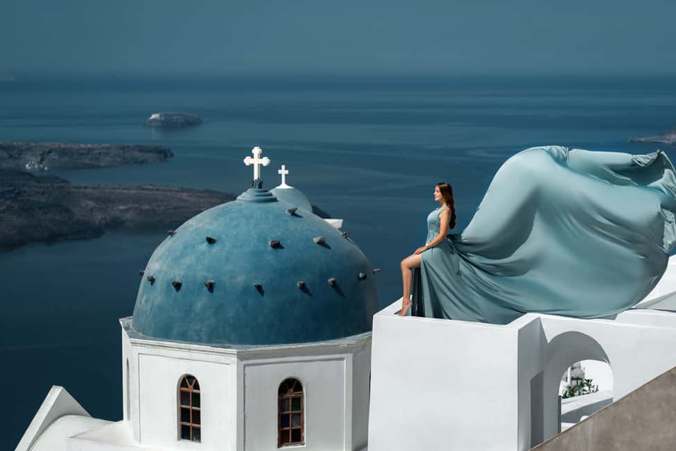 imagem n.23 de Santorini: Sessão fotográfica com vestido voador atividade em Fira, Santorini, carregada pelo fornecedor