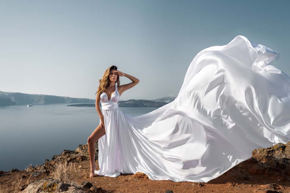 imagem n.34 de Santorini: Sessão fotográfica com vestido voador atividade em Fira, Santorini, carregada pelo fornecedor