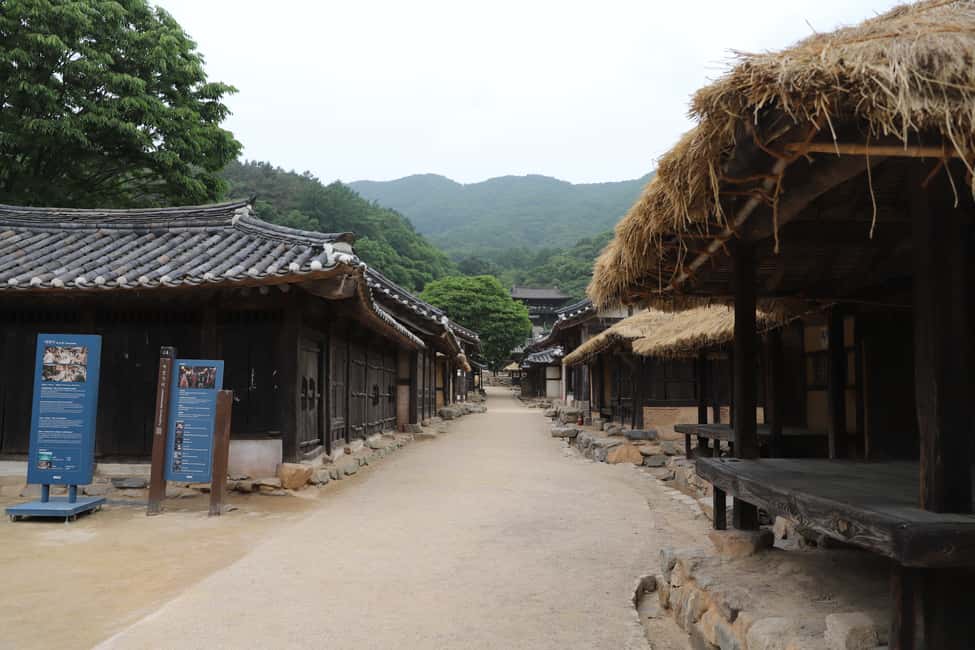 image n.7 of From Seoul: Round-Trip Transfer to Dae Jang Geum Park activity in Yongin-si, uploaded by supplier