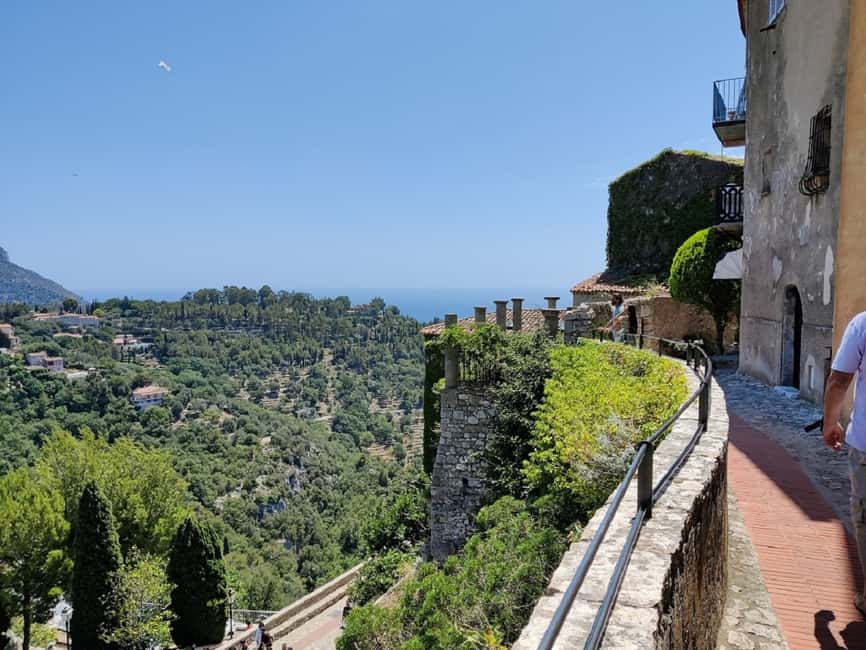 image n.2 of Èze: Walking Tour with a Certified Local Guide activity in Èze, uploaded by supplier