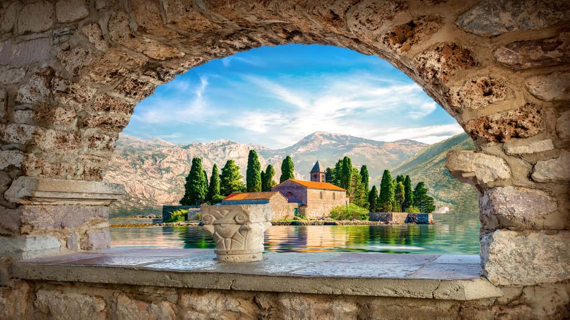 image n.14 of From Budva: Day Cruise to Boka Bay activity in Perast, uploaded by supplier
