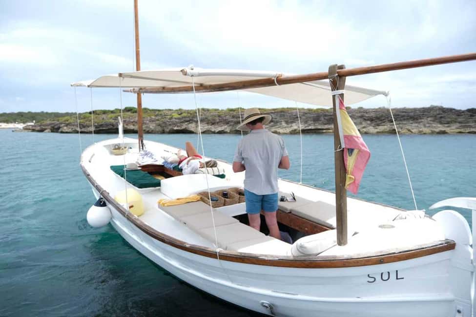 bild nr.13 av Mallorca: Privat båttur till södra stränderna i Llaut aktivitet i Ses Covetes, uppladdad av arrangören