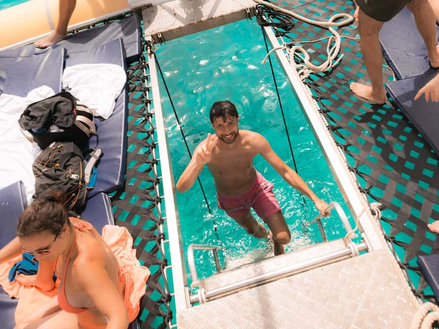 Immagine nº 5 di Comino: crociera in catamarano Blue Lagoon con pranzo e open bar attività a Malta, caricata dal fornitore