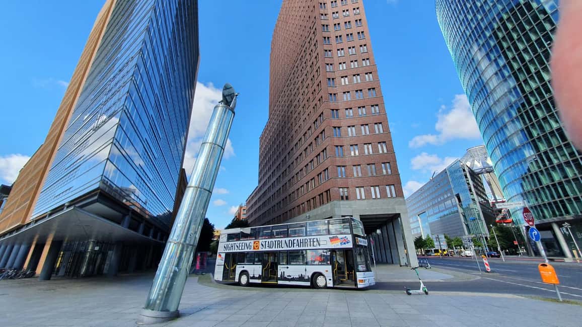 bild nr.2 av Berlin: Rundtur med hop-on hop-off-buss med livekommentarer aktivitet i Berlin, uppladdad av arrangören