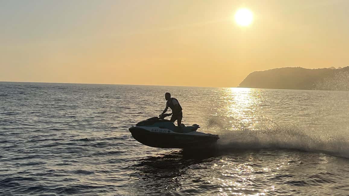 Bild Nr. 4 von Santa Eulalia: Jet Ski Tour mit optionaler Delphin-Suche Aktivität in Balearen, hochgeladen vom Anbieter