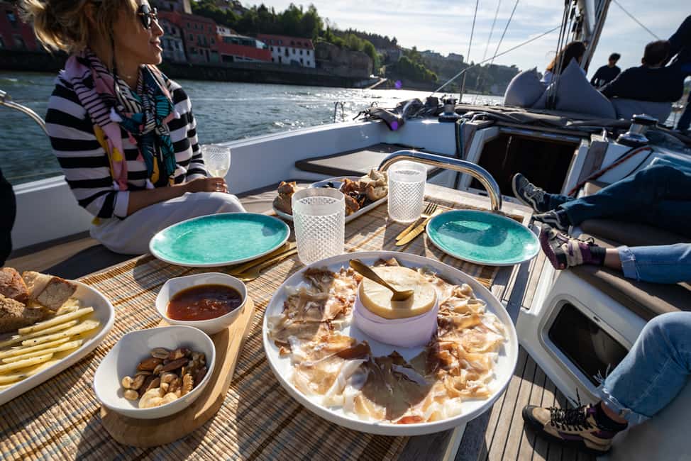image n.17 of Porto: Daytime or Sunset Douro River Sightseeing Cruise activity in Porto, uploaded by supplier