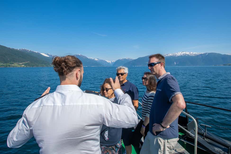 bilde nr.15 av Fra Balestrand: Guidet fjord- og bretur til Fjærland aktivitet i Hordaland, lastet opp av leverandør