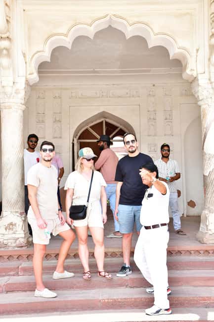 imagen n.º 26 de Taj Mahal, Fuerte de Agra y Baby Taj: excursión de un día desde Delhi en coche actividad en Agra, subida por el proveedor