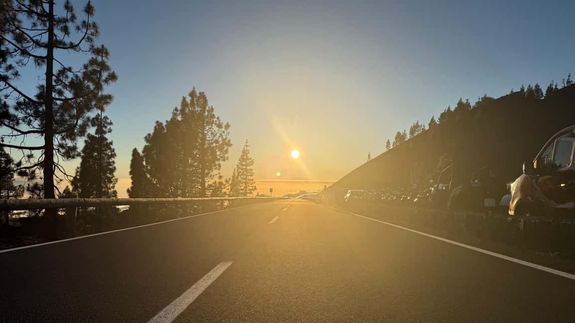 image n.11 of Tenerife: Teide Sunset Adventure with Picnic & Stargazing activity in Santa Cruz de Tenerife, uploaded by supplier