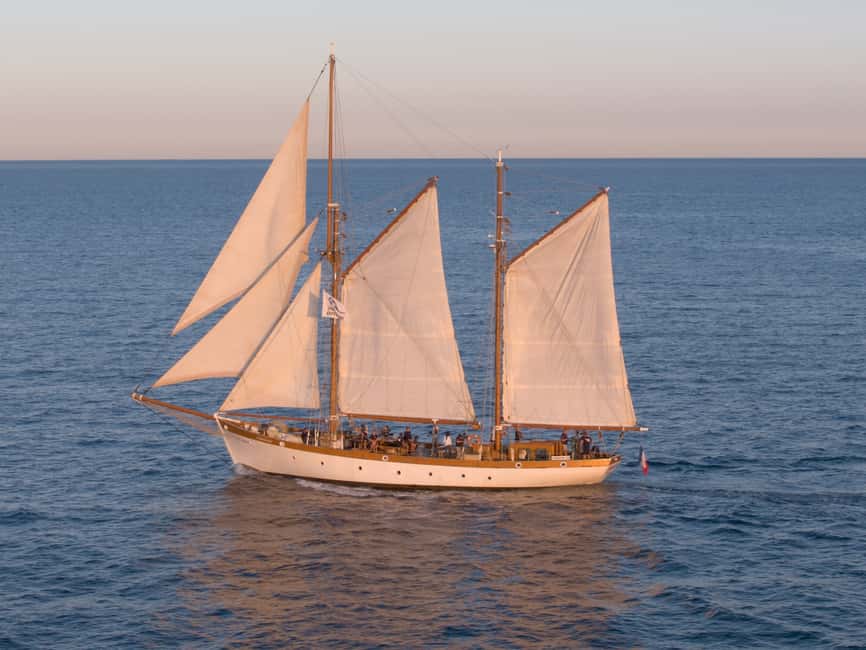 image n.6 of Marseille: Frioul Islands Sunset Cruise with Cocktail Dinner activity in Marseille, uploaded by supplier