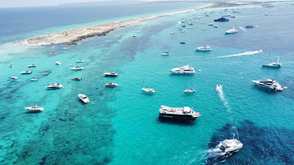 Image N°33 de Ibiza : Crystal Waters Formentera, Open Bar et déjeuner buffet activité à Îles Baléares, publiée par le prestataire