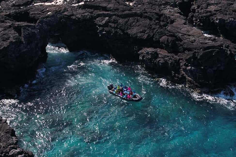 image n.4 of Kealakekua Bay: Snorkel and Coastal Adventure with Lunch activity in Honaunau-Napoopoo, uploaded by supplier