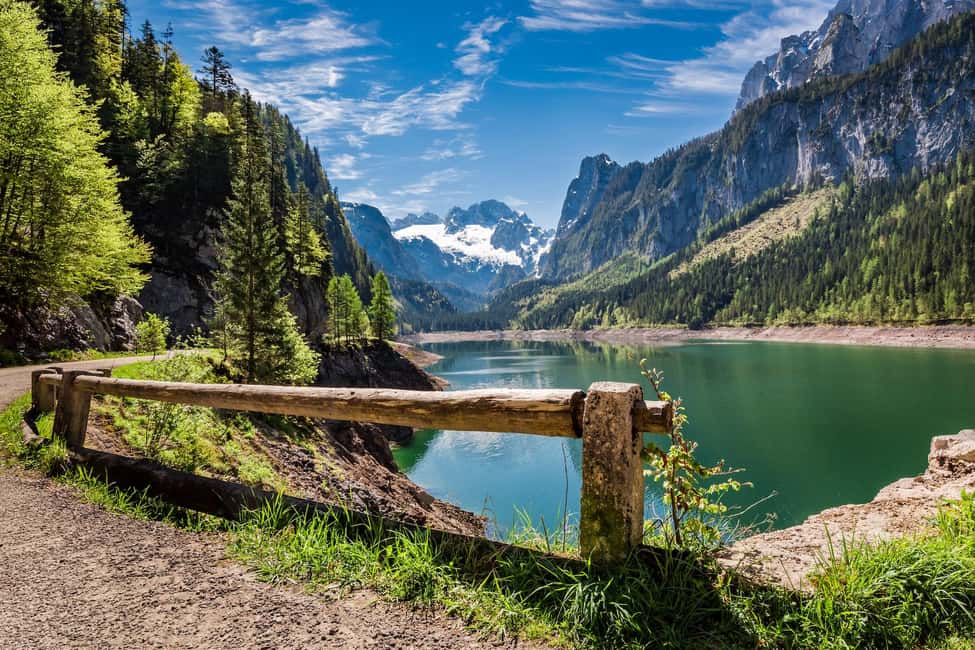 Bild Nr. 7 von Ganztägige private Tagestour: Salzburg zum Dachstein Gletscher+Gosausee Aktivität in Gmunden, hochgeladen vom Anbieter