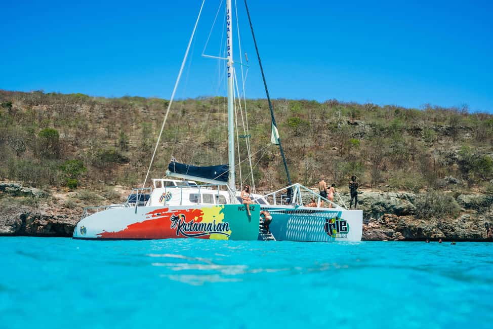 afbeelding n.10 van Curaçao: boottocht langs de westkust met stranden, barbecue en de Blauwe Grot activiteit in Curaçao, geüpload door aanbieder