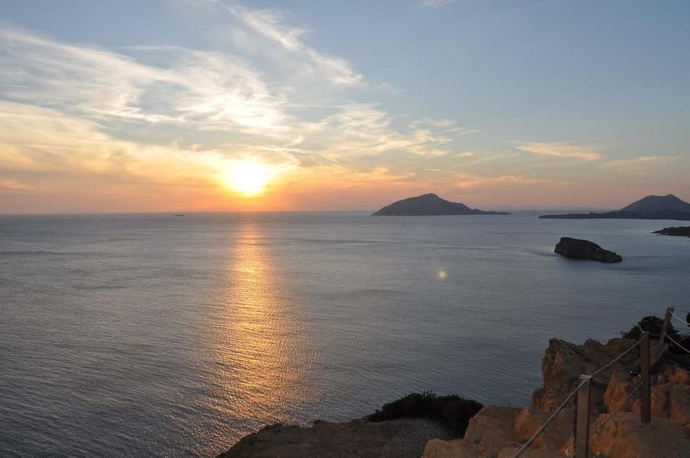image n.2 of Athens: Cape Sounion &Temple of Poseidon Sunset Tour & Audio activity in Sounion, uploaded by supplier
