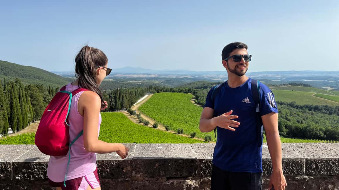 imagen n.º 2 de Chianti: tour en bicicleta eléctrica con visita al castillo y cata de vinos actividad en Siena, subida por el proveedor