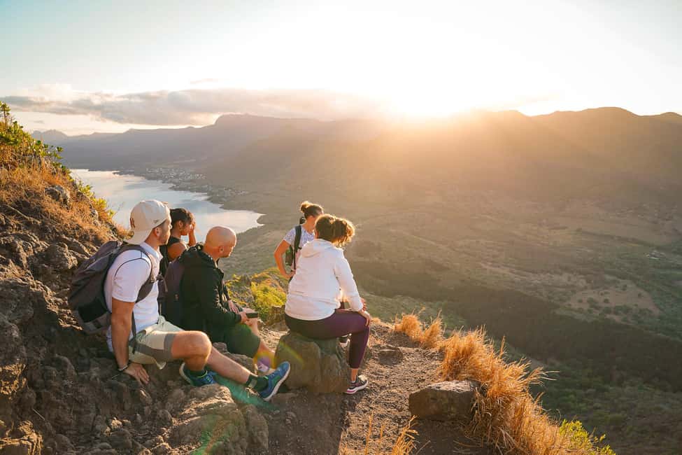 Image N°9 de Maurice : Randonnée et ascension guidée du Morne au lever du soleil activité à Maurice, publiée par le prestataire