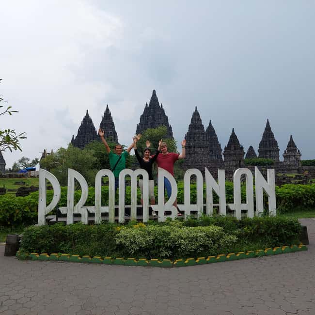image n.9 of From Yogyakarta : One Day Tour Borobudur and Prambanan activity in Yogyakarta, uploaded by supplier