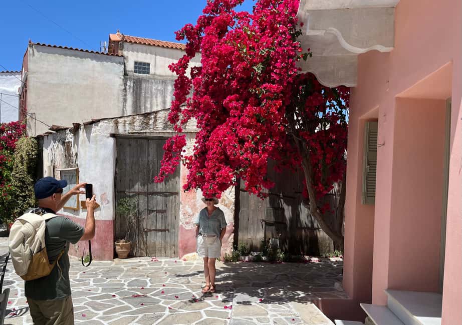 Image N°22 de Naxos : Visite culinaire dans les villages locaux activité à Apeiranthos, publiée par le prestataire