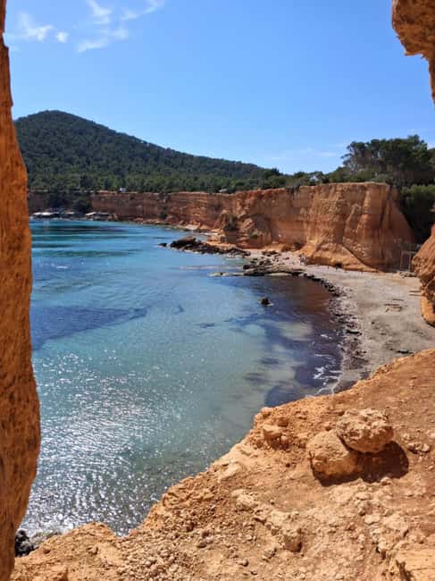Image N°40 de TOUR DES INCONTOURNABLES D'IBIZA : Du patrimoine de l'Unesco aux plus belles plages activité à Ibiza (ville), publiée par le prestataire