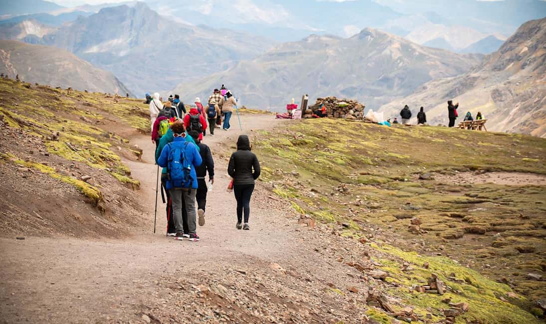 imagem n.19 de Cusco: Tour particular à Montanha Arco-Íris e ao Vale Vermelho atividade em Avanos, carregada pelo fornecedor