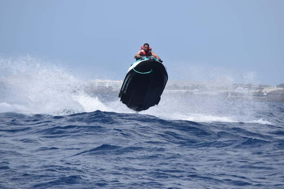 imagen n.º 13 de Lanzarote: Excursión en moto acuática actividad en Yaiza, Lanzarote, subida por el proveedor