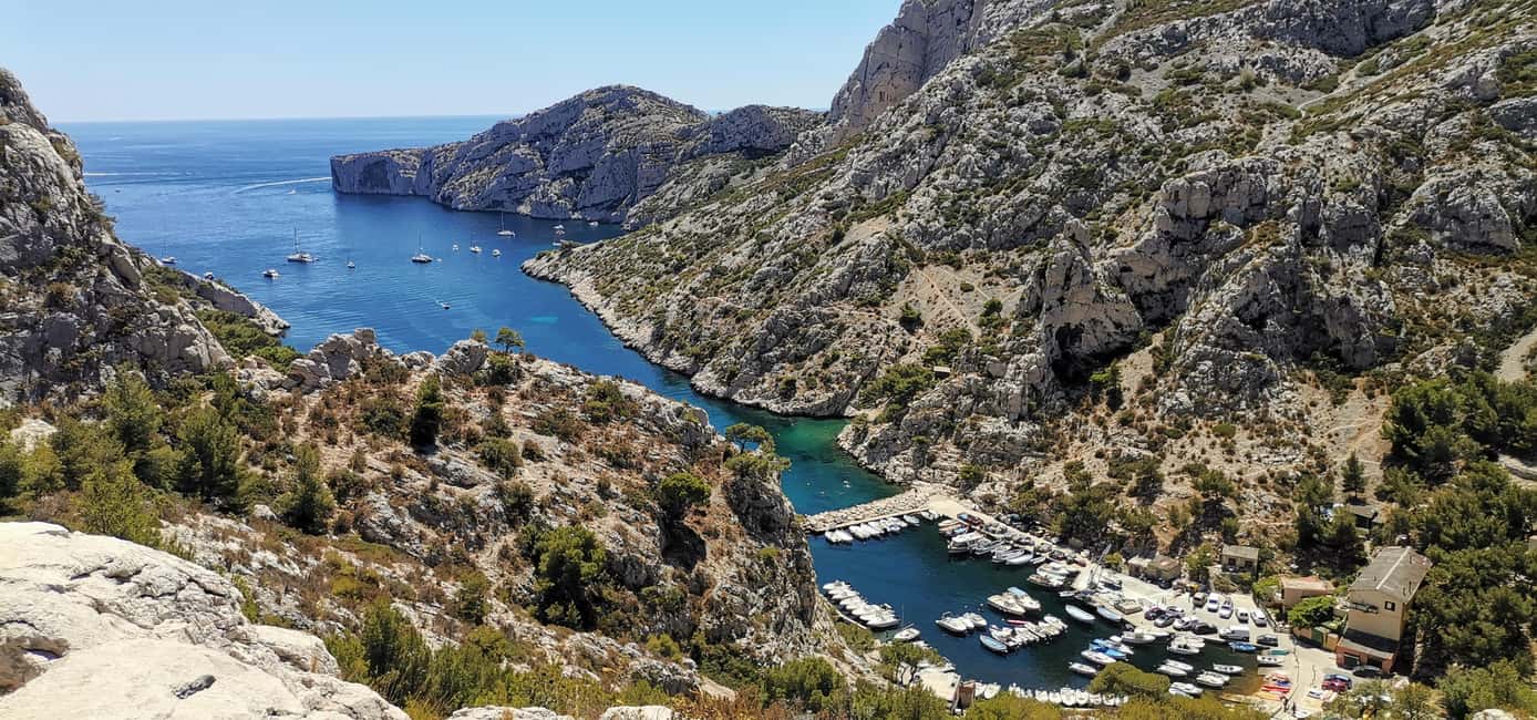 image n.14 of Marseille: Calanques National Park Guided Hike with Picnic activity in Marseille, uploaded by supplier