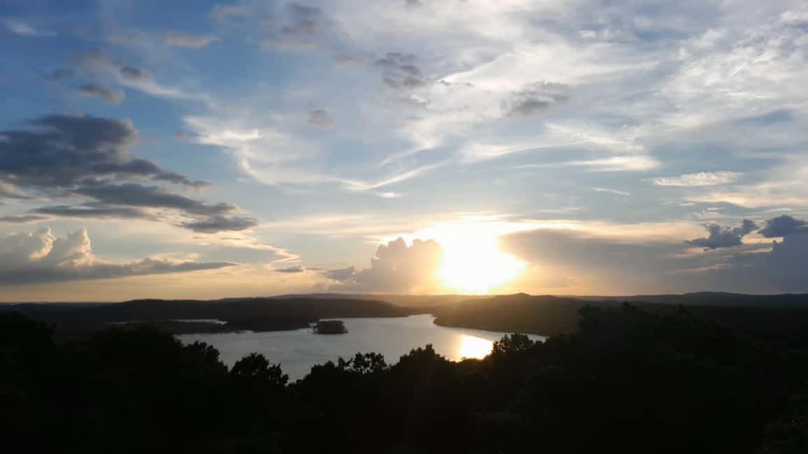 afbeelding n.6 van Flores: Yaxha Gedeelde Zonsondergang Tour met Vervoer & Gids activiteit in Flores, Guatemala, geüpload door aanbieder