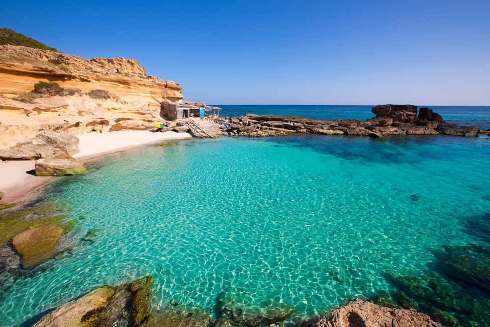 Image N°26 de Ibiza : croisière premium d'une journée à Formentera en catamaran activité à Sant Josep de sa Talaia, publiée par le prestataire