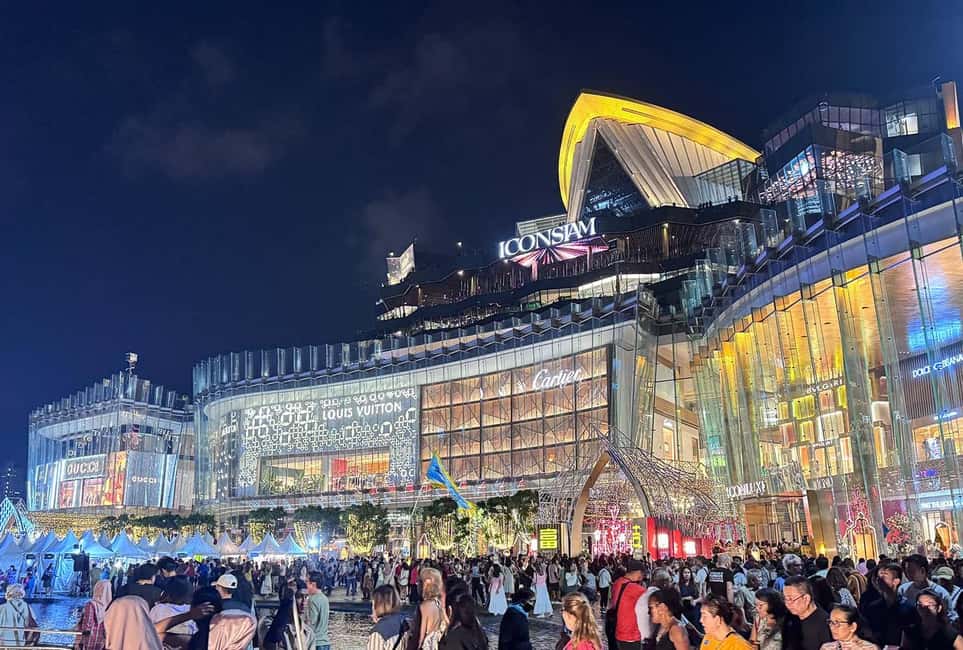 image n.10 of Bangkok: Opulence Luxury River Dinner Cruise with Live Band activity in Bangkok, uploaded by supplier