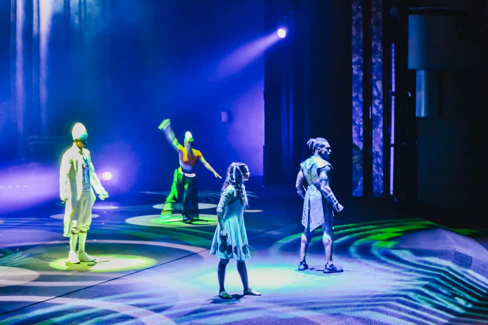 image n.2 of Dubai: Water Canal Cruise and La Perle Show with Dinner activity in Dubai, uploaded by supplier