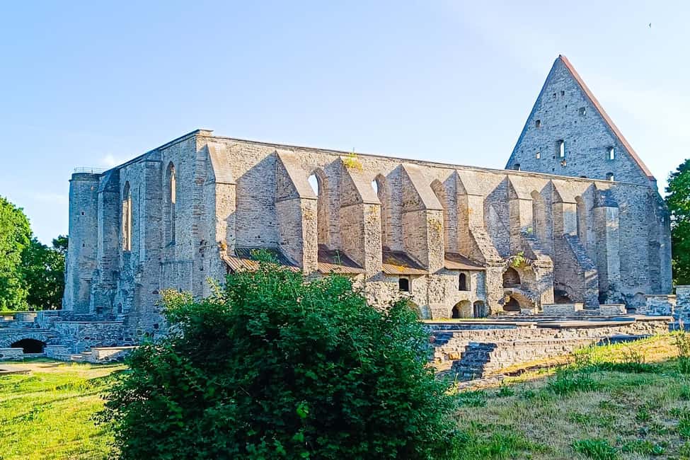 Image N°2 de Histoires de Tallinn : visite en bus et visite à pied de 4 heures activité à Tallinn, publiée par le prestataire