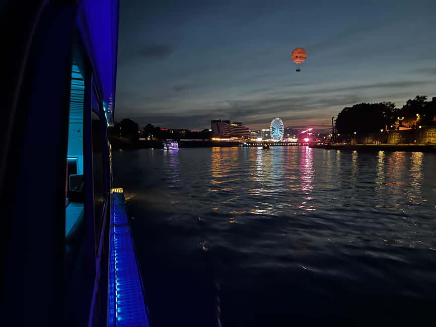 imagem n.11 de Cracóvia: Cruzeiro turístico no rio Vístula com guia áudio atividade em Voivodia da Mazóvia, carregada pelo fornecedor