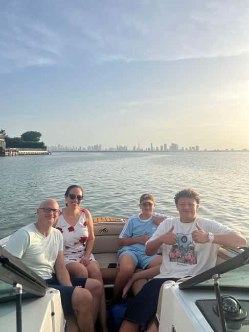 image n.13 of Miami: Private City Cruise of Miami Beach with French Guide activity in Miami, uploaded by supplier
